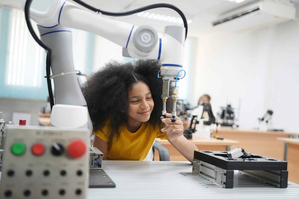 How Can Small UK Publishers Innovate to Survive in the Digital Era?